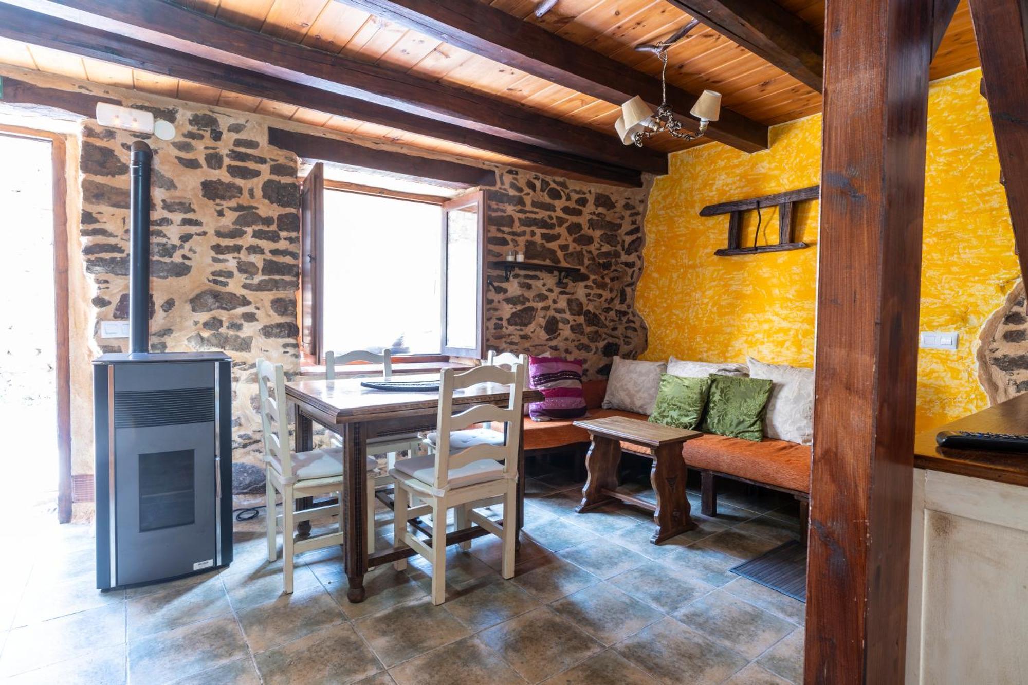 Casa De Turismo Rural Sardom3 Bembibre  Exterior photo